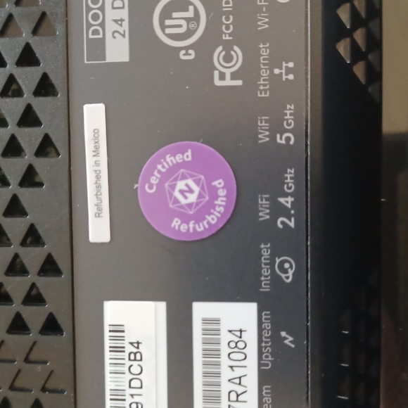 Netgear WiFi Cable Modem Router - Picture 6 of 6